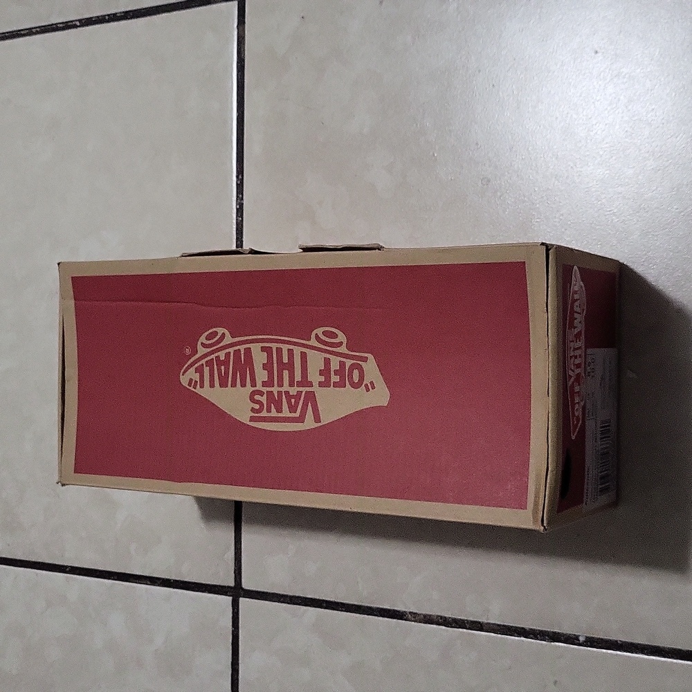 Vans - Picture 10 of 10